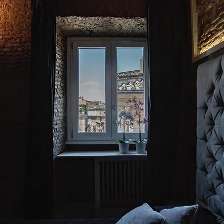 Rhome Luxury Bed & Breakfast 4*