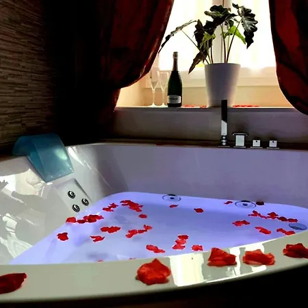 Rhome Luxury 4* روما