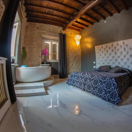 فندق مبيت وإفطار Rhome Luxury 4*