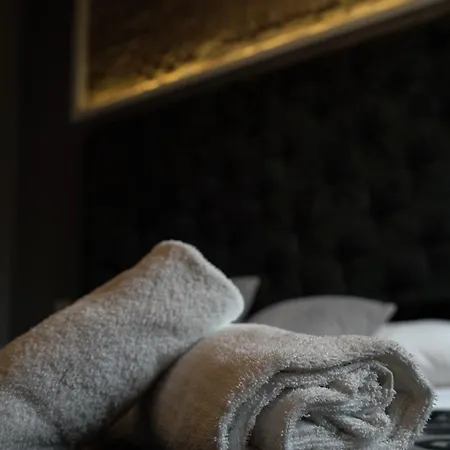 Rhome Luxury فندق مبيت وإفطار روما