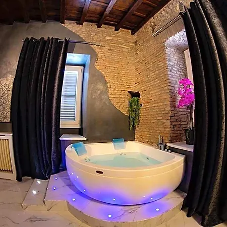 Rhome Luxury 4* Roma