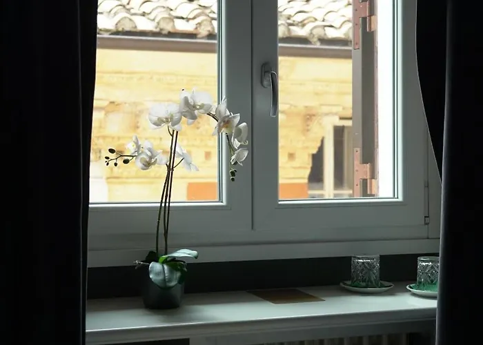 Rhome Luxury Bed & Breakfast 4*