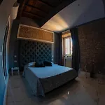 Rhome Luxury Alojamento de Acomodação e Pequeno-almoço 4*